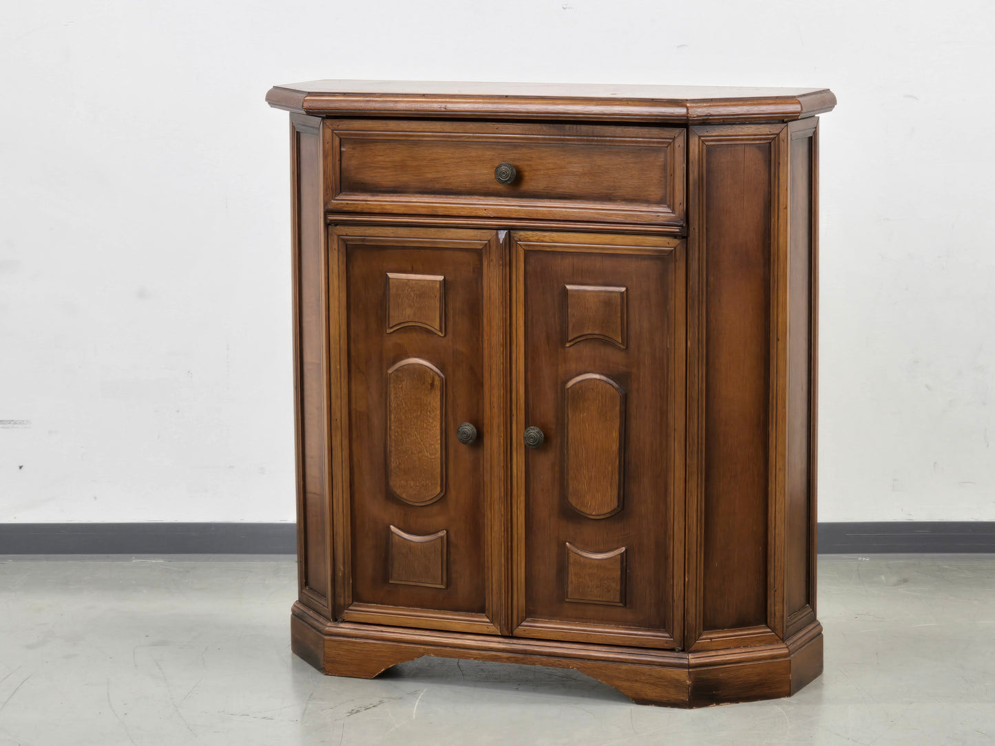 VINTAGE KOMMODE Sideboard Schrank Nussbaum-Optik Rustikal Mid Century Flur