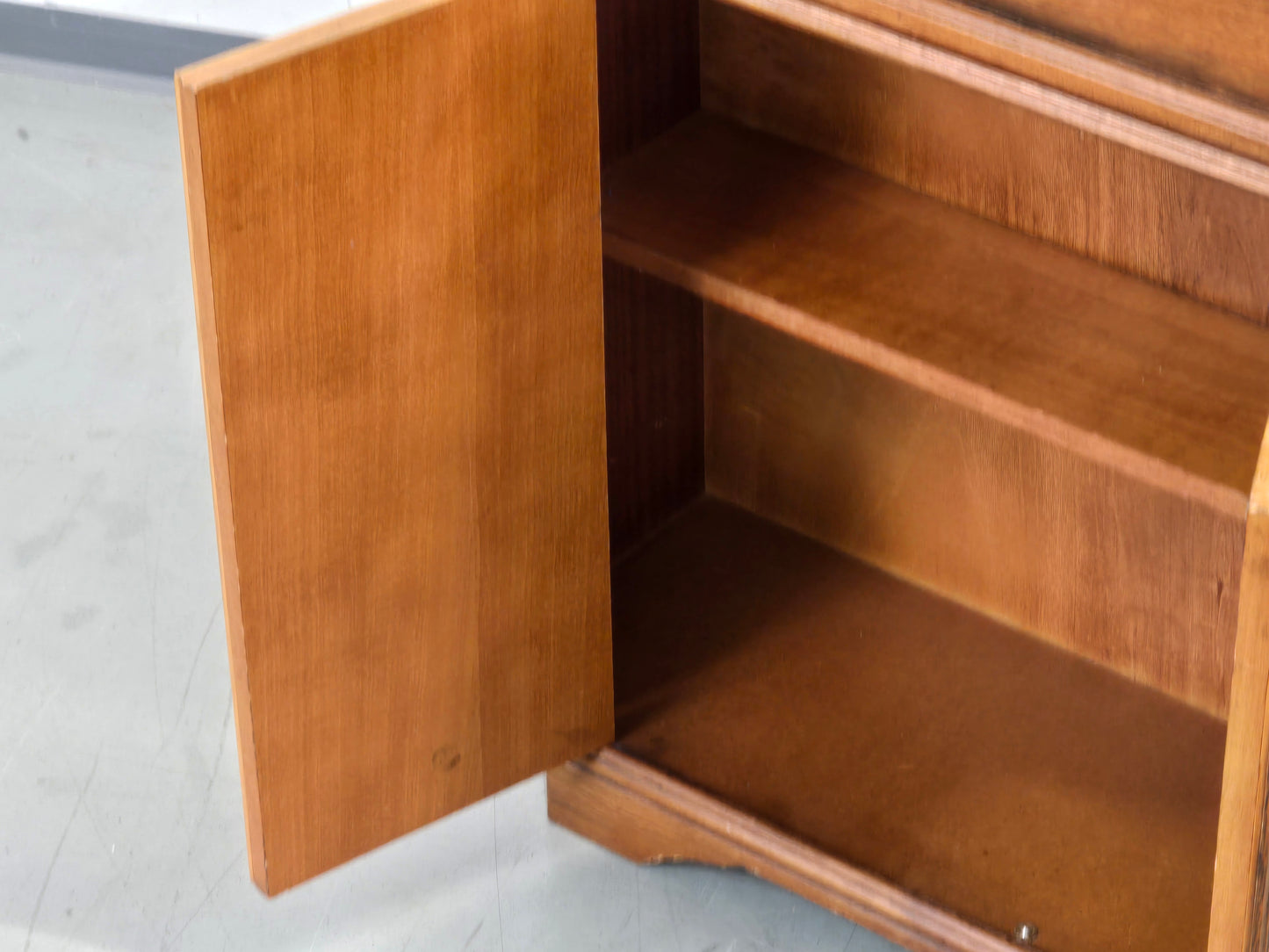 VINTAGE KOMMODE Sideboard Schrank Nussbaum-Optik Rustikal Mid Century Flur