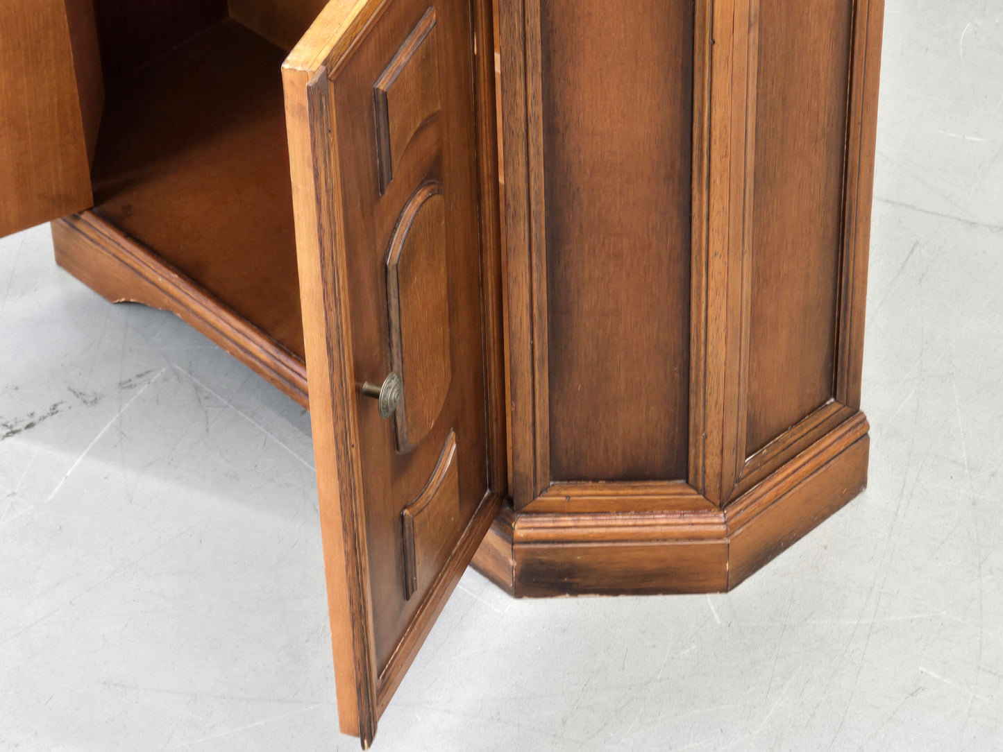 VINTAGE KOMMODE Sideboard Schrank Nussbaum-Optik Rustikal Mid Century Flur