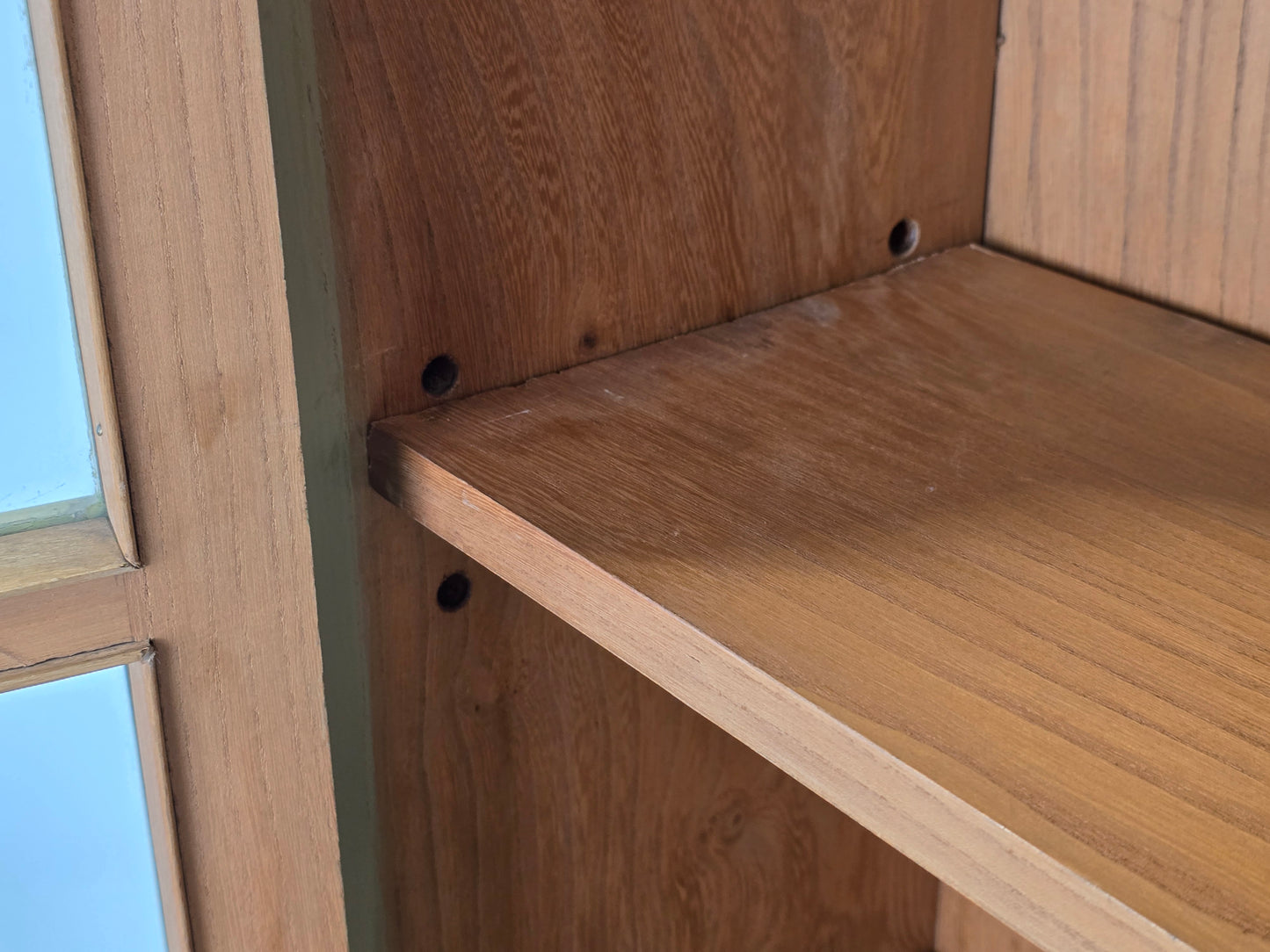 VINTAGE VITRINE BÜCHERSCHRANK Schrank Regal Design 60er 50er Jahre Holz Grün Glasschrank