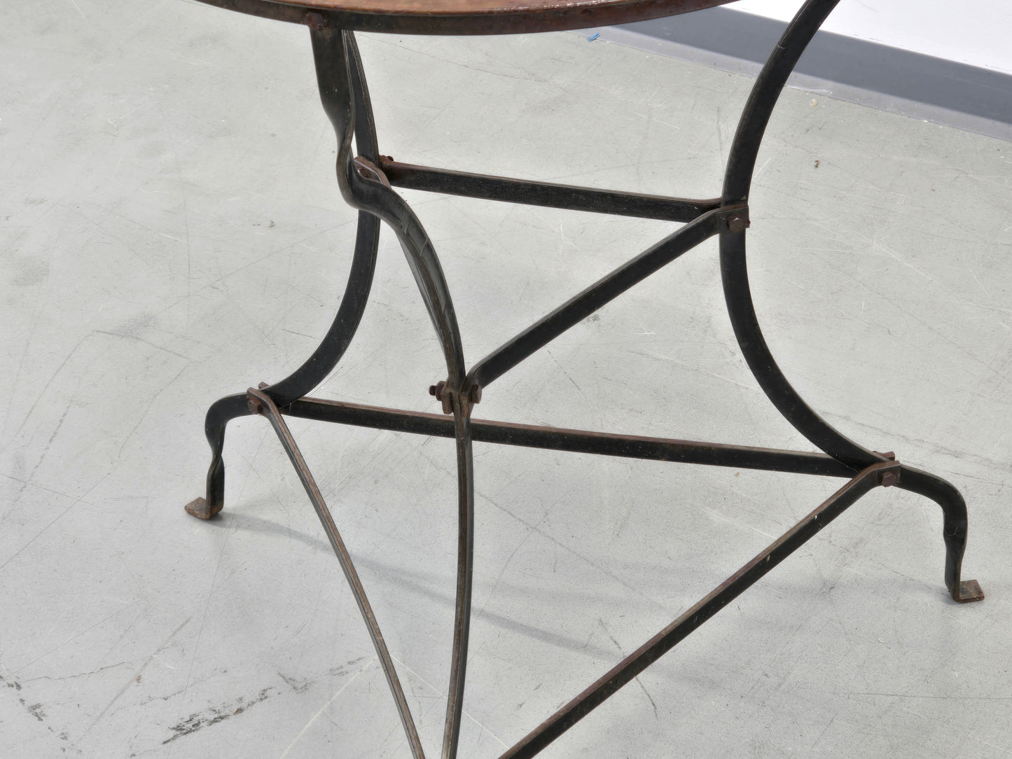 FRANZÖSISCHER BISTROTISCH Vintage Eisen Outdoor Garten Balkon Beistelltisch Guéridon Rustikal 30er