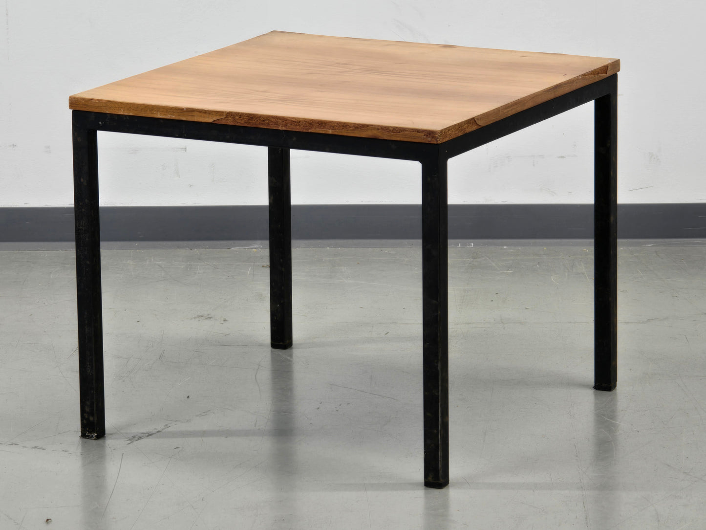DESIGN BEISTELLTISCH Vintage 60er Jahre Industrie Loft Holz Metall Quadratisch