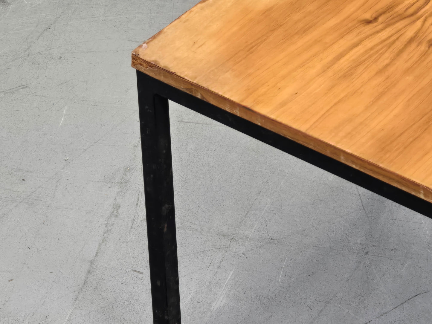 DESIGN BEISTELLTISCH Vintage 60er Jahre Industrie Loft Holz Metall Quadratisch