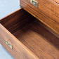 CAMPAIGN CHEST Sideboard Kommode Leder Messing Englisch Vintage Breit