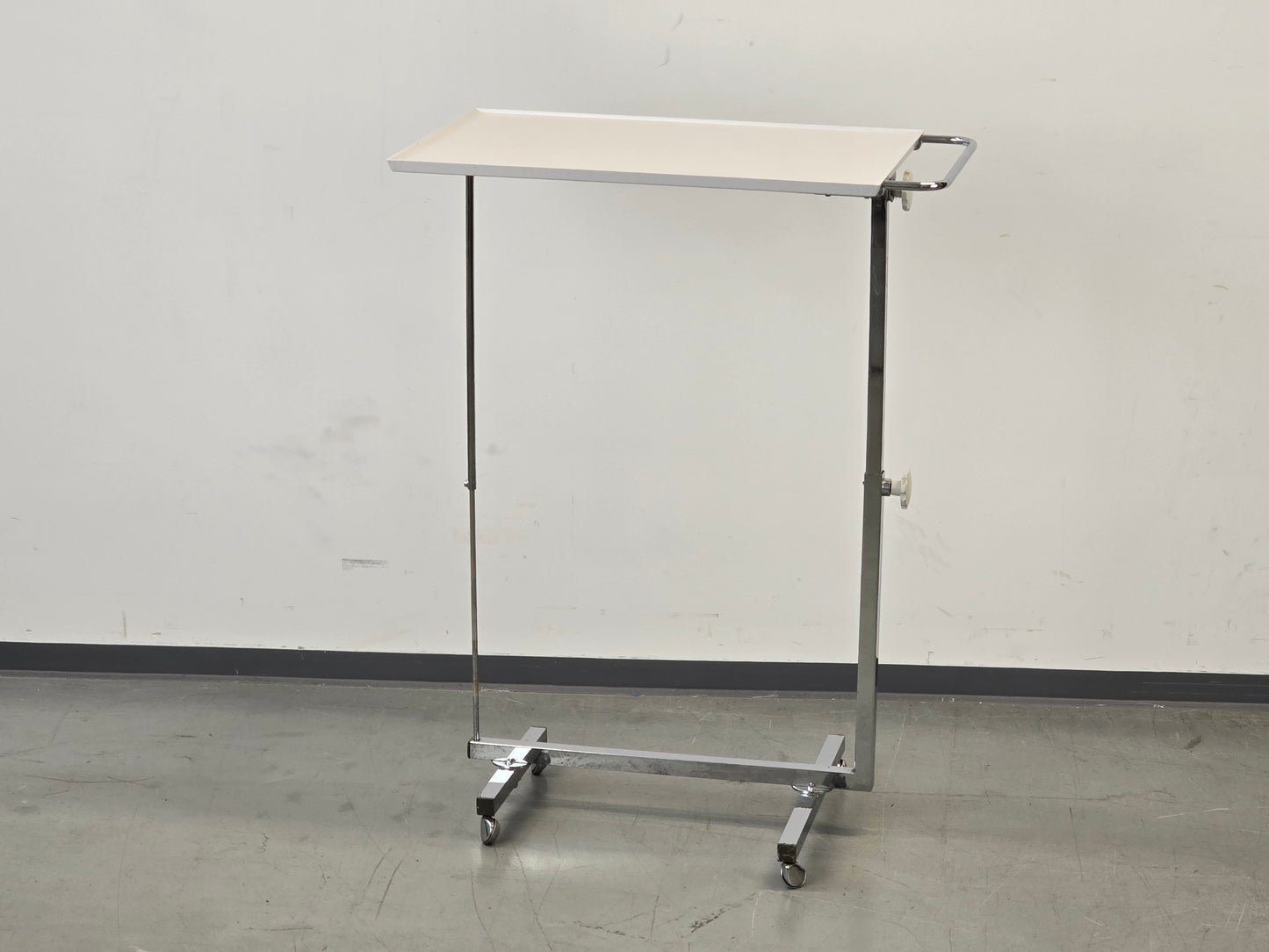 BREMSHEY VARIETT Laptop Tisch Beistelltisch Rollwagen Chrom Vintage 70er Betttisch Design