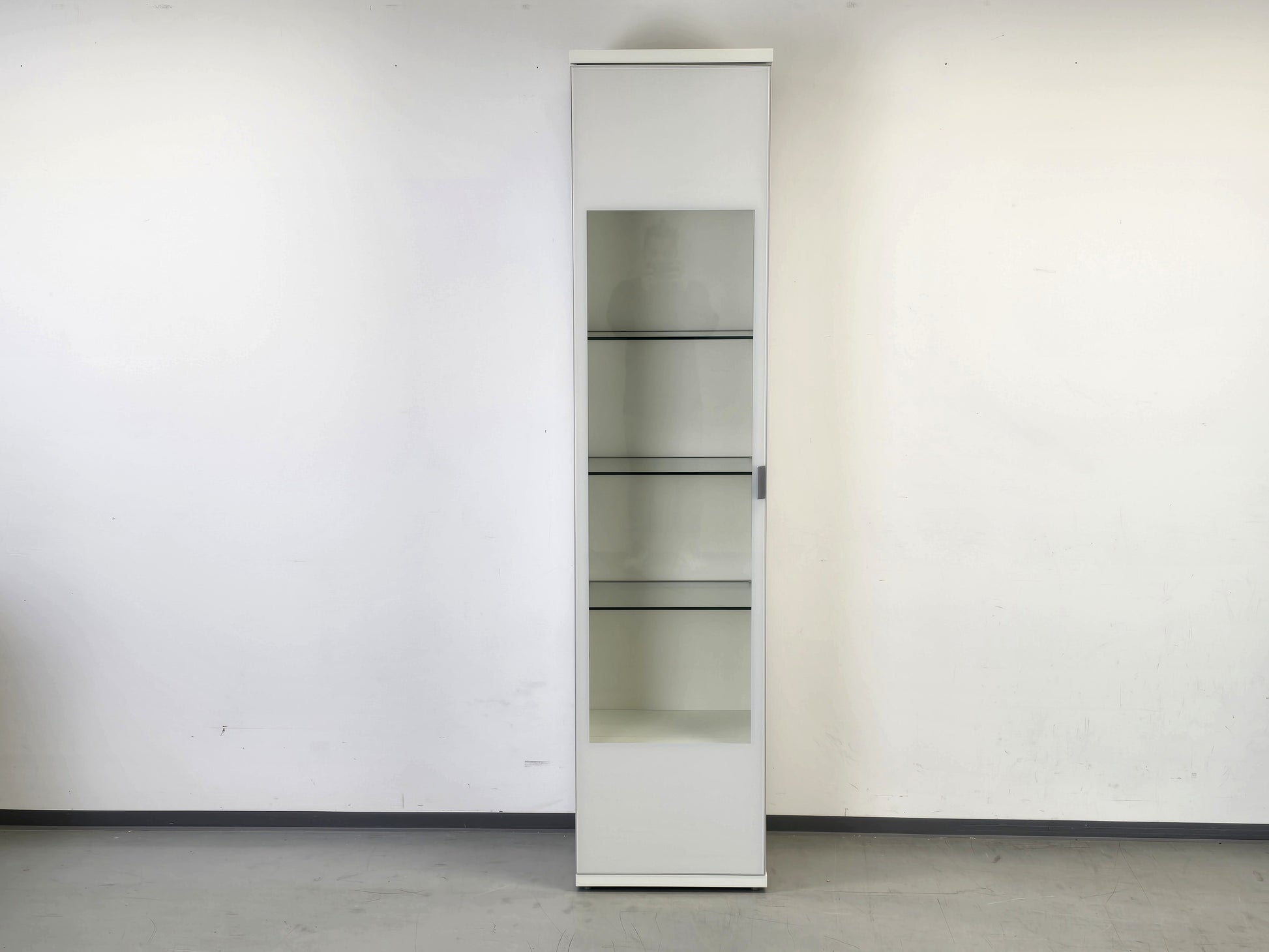 HÜLSTA VITRINE Weiß Glas Designer Schrank Modern Top Zustand Xelo Vitrinenschrank
