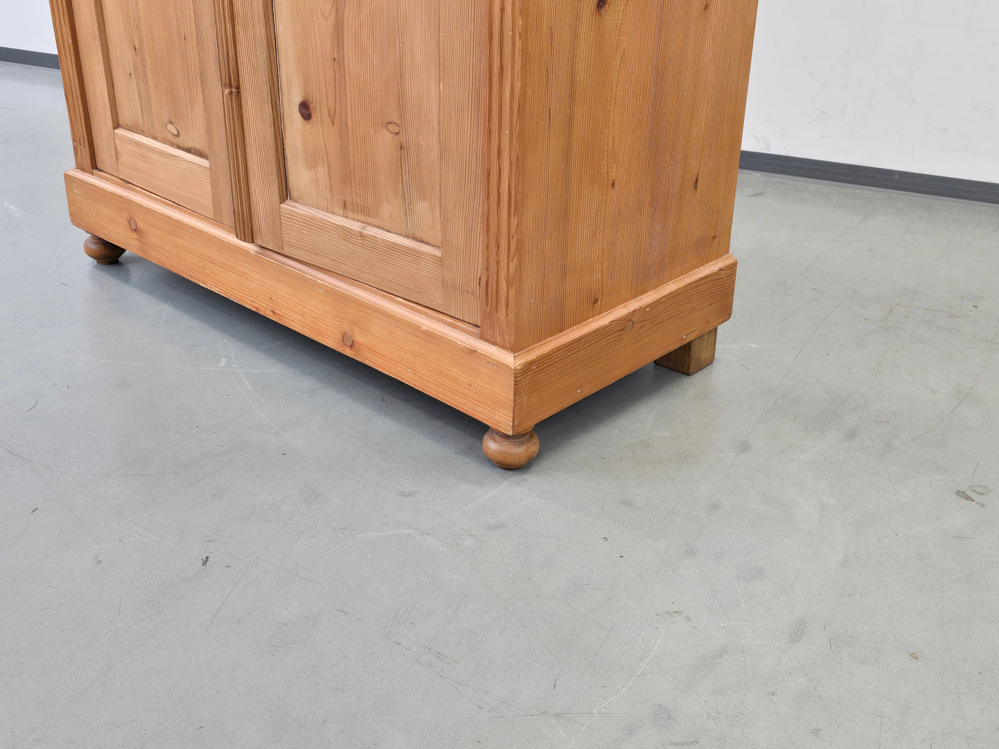 ANTIKER KLEIDERSCHRANK Gründerzeit Schrank massiv Weichholz Landhaus Vintage