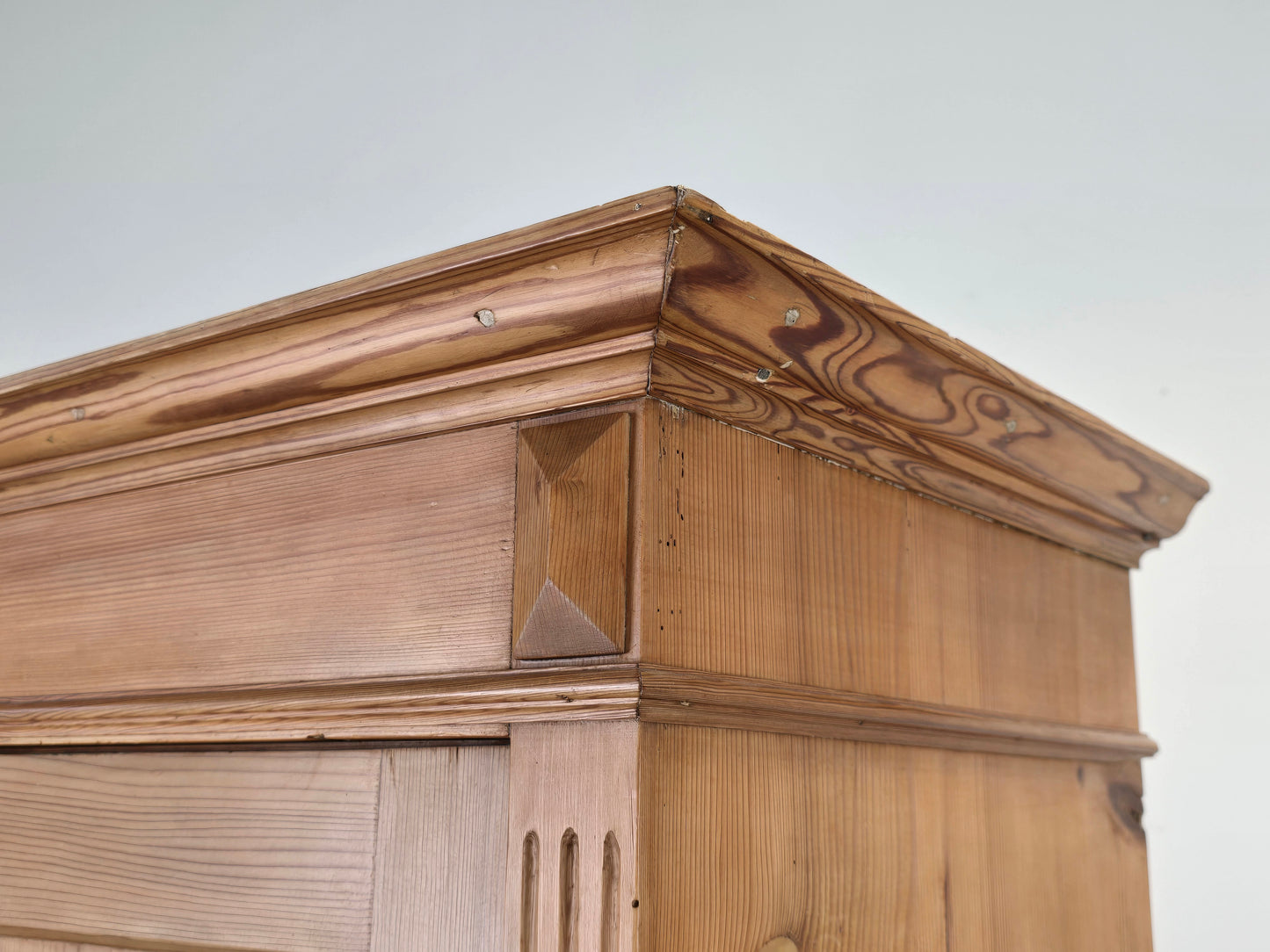 ANTIKER KLEIDERSCHRANK Gründerzeit Schrank massiv Weichholz Landhaus Vintage