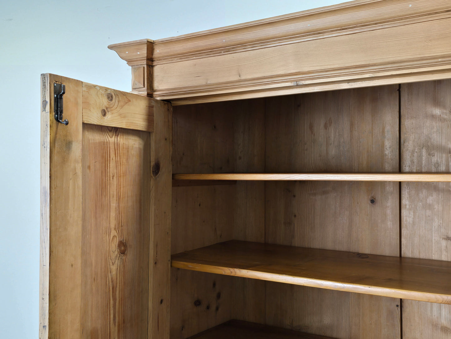 ANTIK BAUERNSCHRANK Gründerzeit Weichholz Kleiderschrank Dielenschrank antik massiv