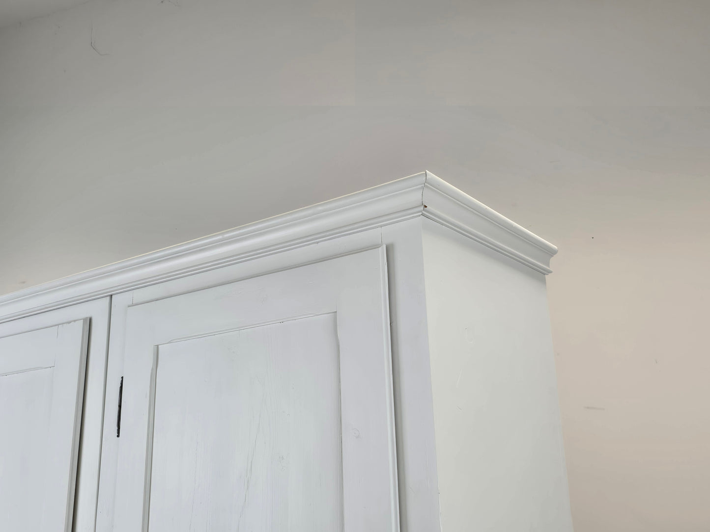 ANTIQUER SCHRANK Antik weiß Landhaus Biedermeier Weichholz Dielenschrank Shabby