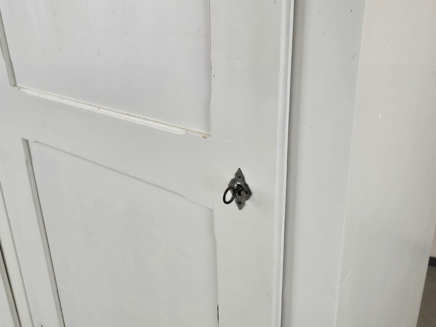ANTIQUER SCHRANK Antik weiß Landhaus Biedermeier Weichholz Dielenschrank Shabby