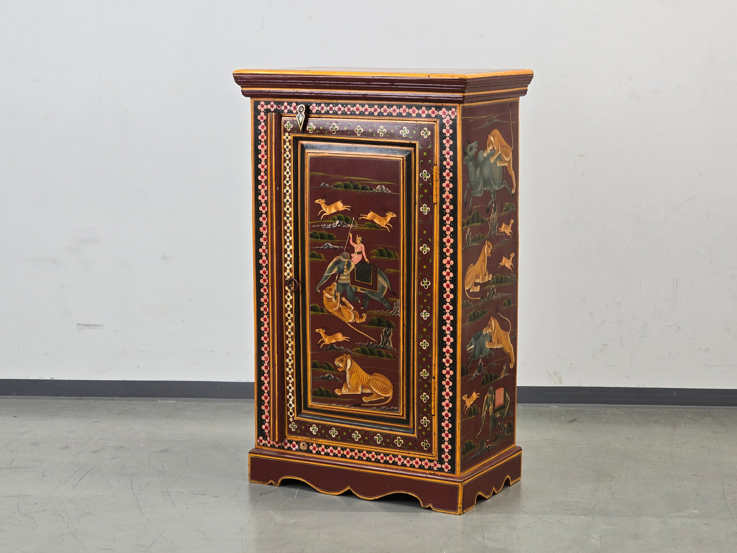 INDISCHER SCHRANK Handbemalt Rajasthan Jagdszenen Tiger Elefant Almirah