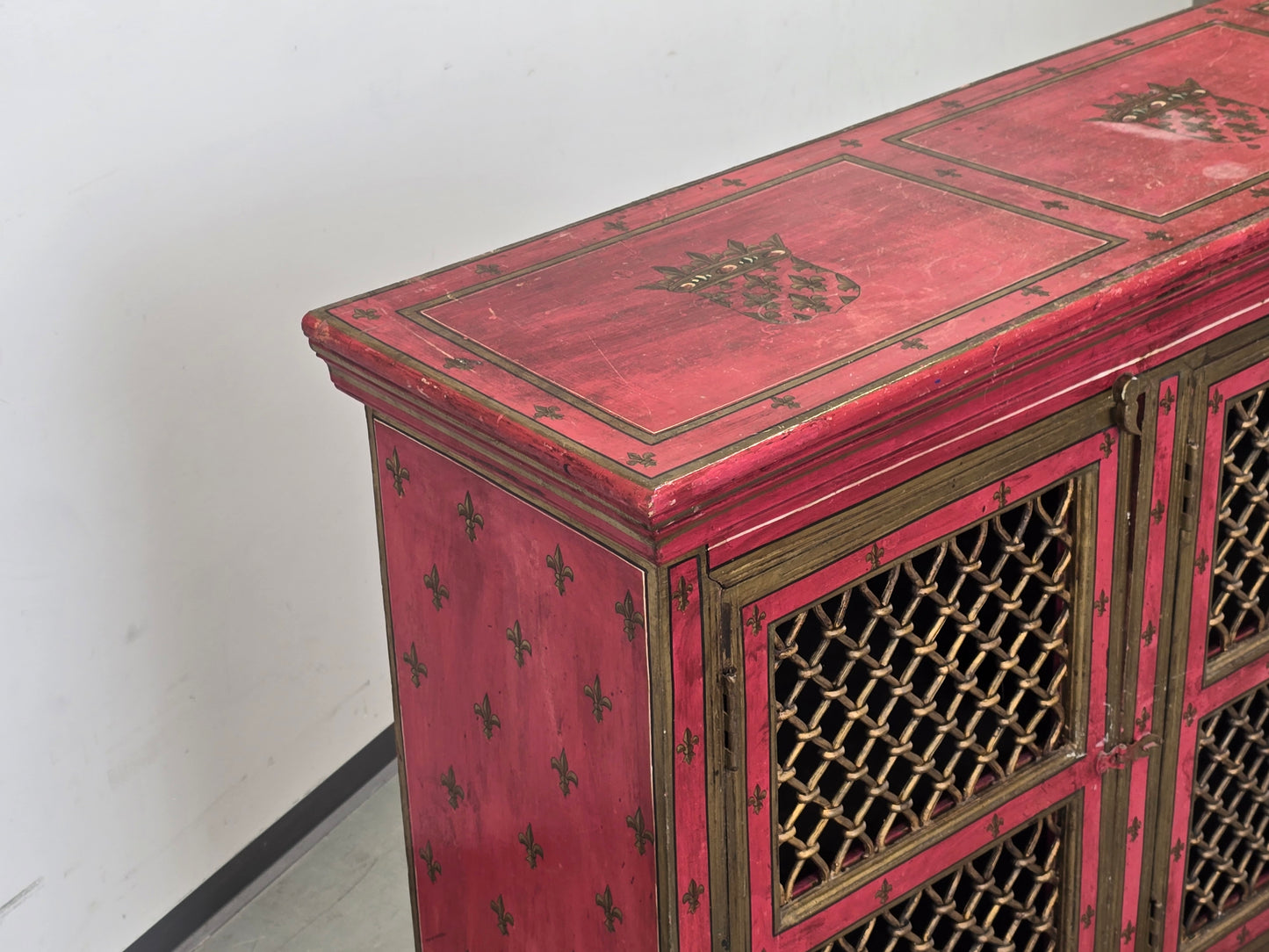MAROKKANISCHE KOMMODE Sideboard Rot Gold Handbemalt Orient Massivholz Zouaq