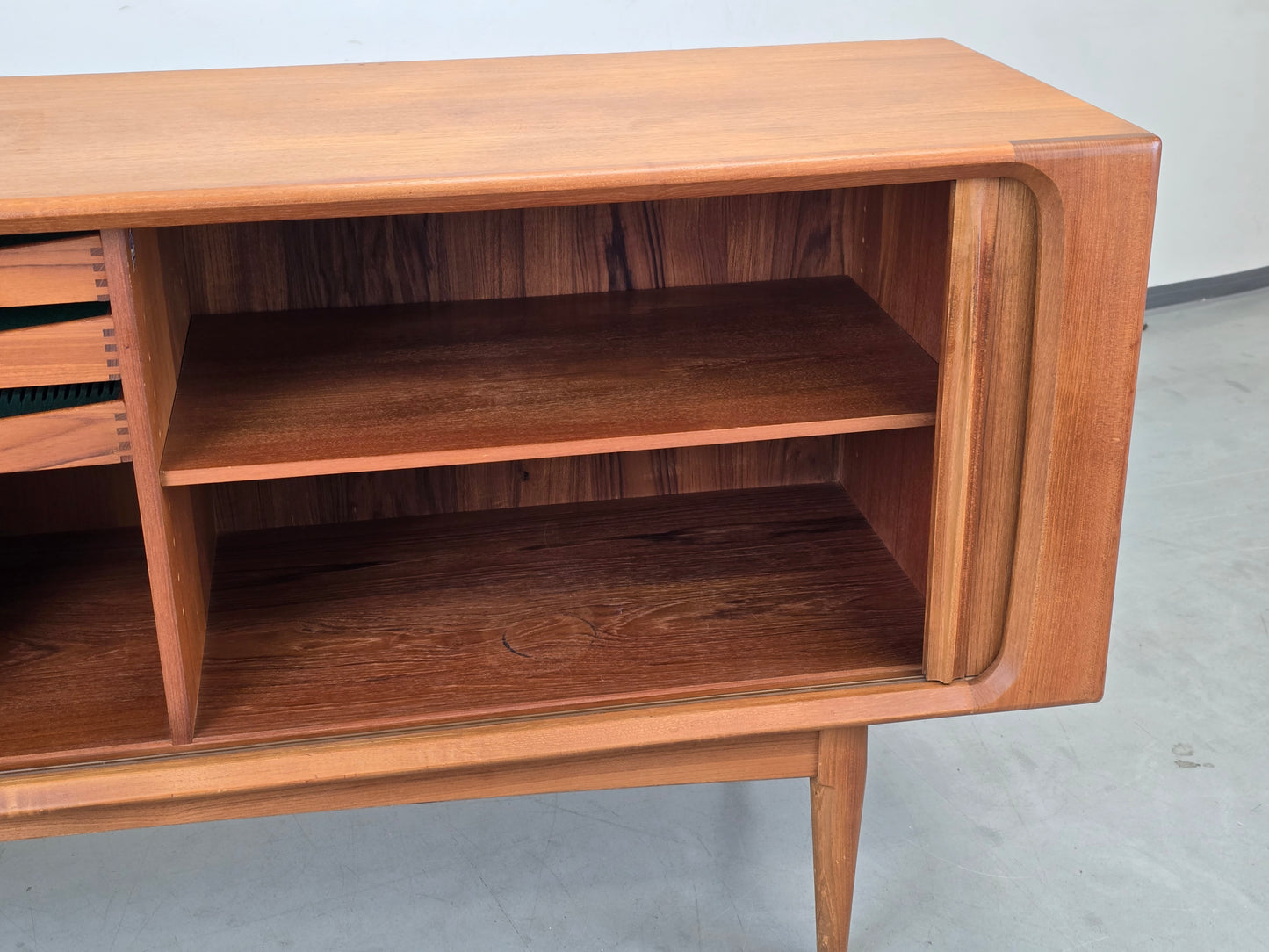 DANISH SIDEBOARD Tv Kommode Low Board Teak Bernhard Pedersen 142 Tambour Mid Century BPS