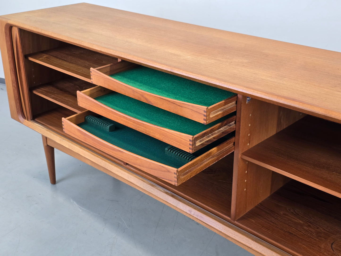 DANISH SIDEBOARD Tv Kommode Low Board Teak Bernhard Pedersen 142 Tambour Mid Century BPS