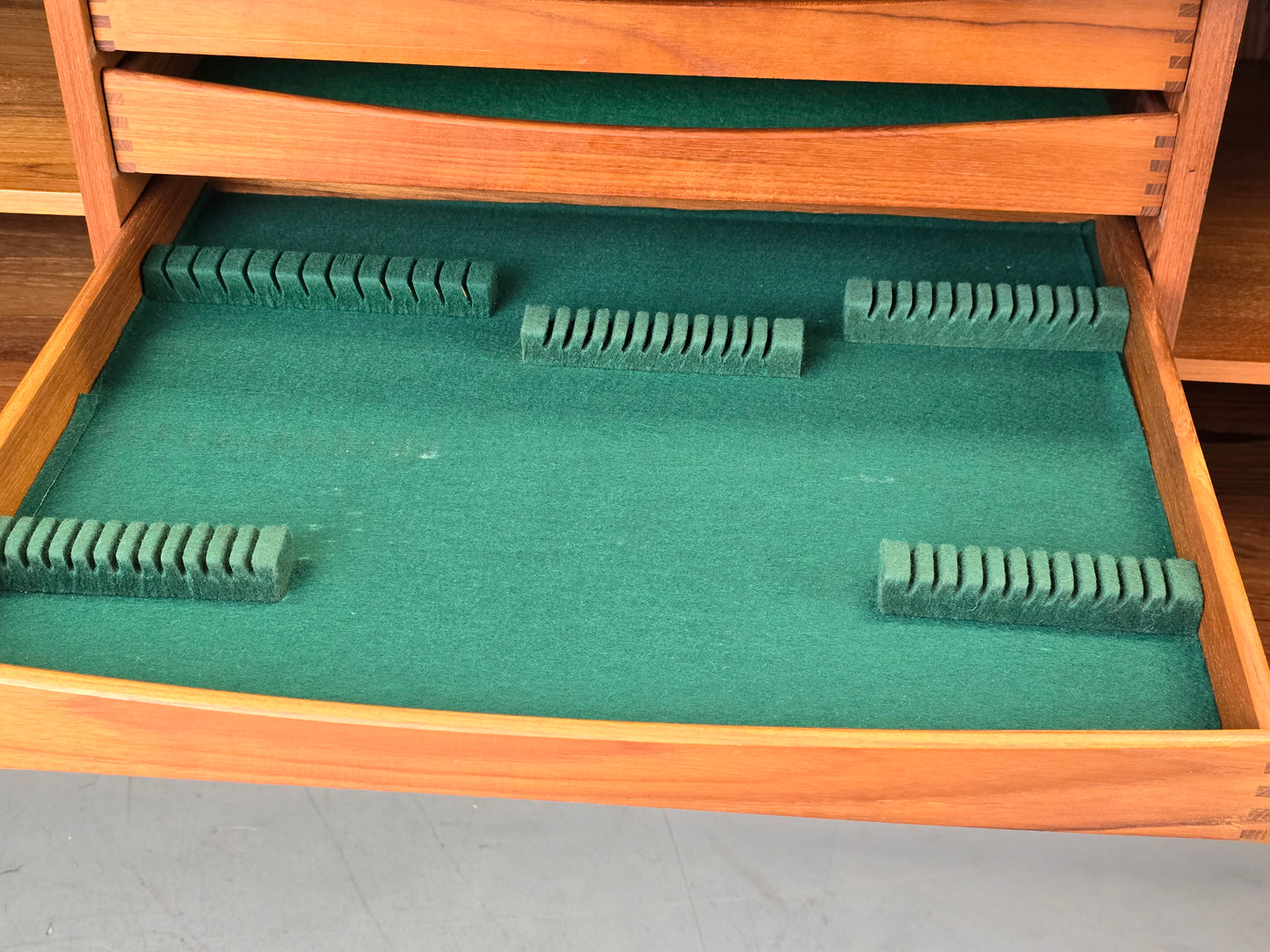 DANISH SIDEBOARD Tv Kommode Low Board Teak Bernhard Pedersen 142 Tambour Mid Century BPS