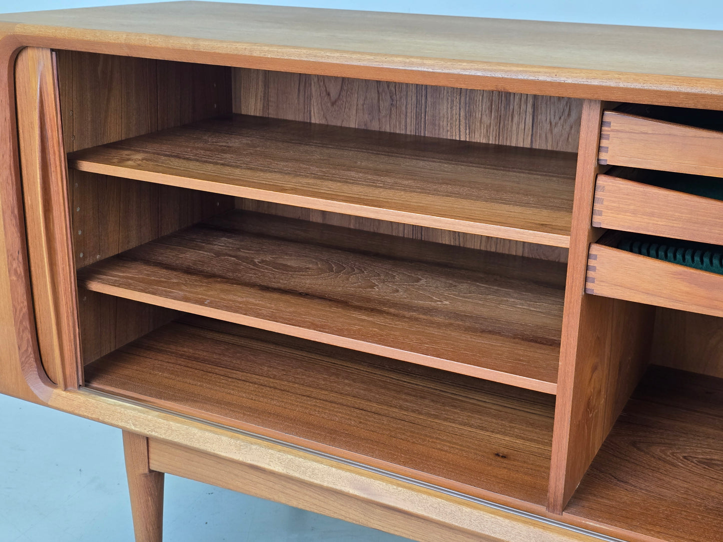 DANISH SIDEBOARD Tv Kommode Low Board Teak Bernhard Pedersen 142 Tambour Mid Century BPS