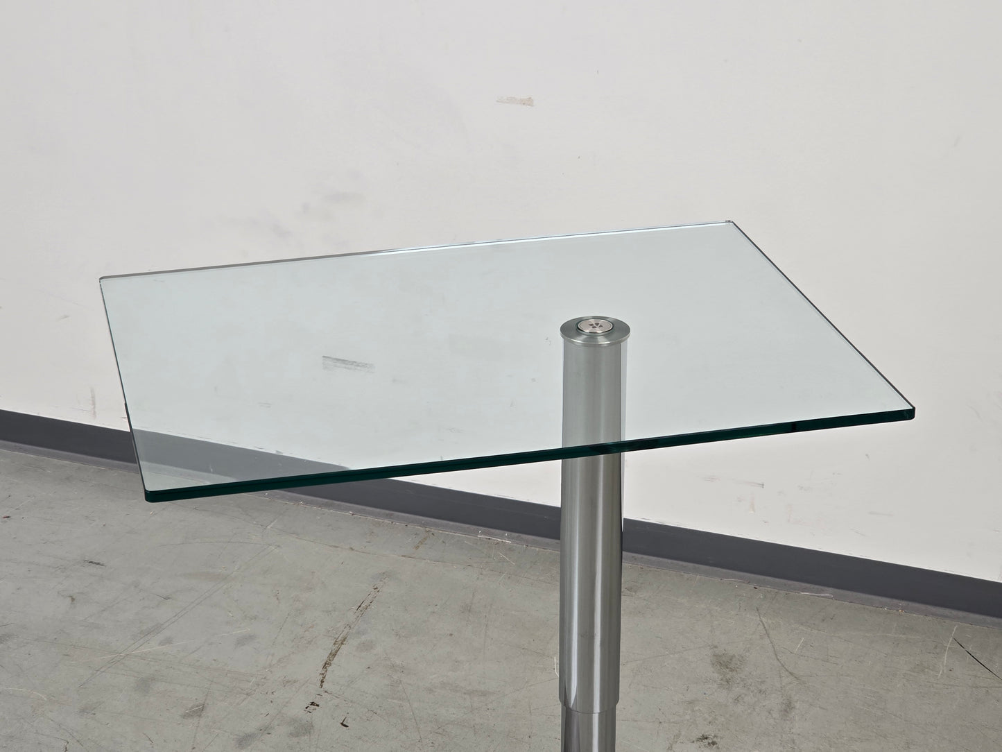 RONALD SCHMITT Beistelltisch Glas Metall K 425 Couchtisch höhenverstellbar
