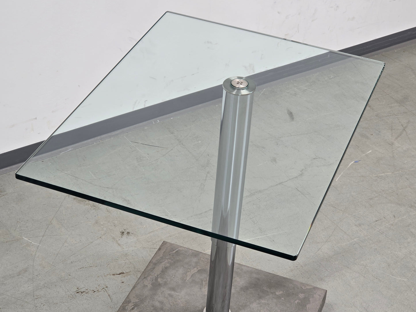 RONALD SCHMITT Beistelltisch Glas Metall K 425 Couchtisch höhenverstellbar
