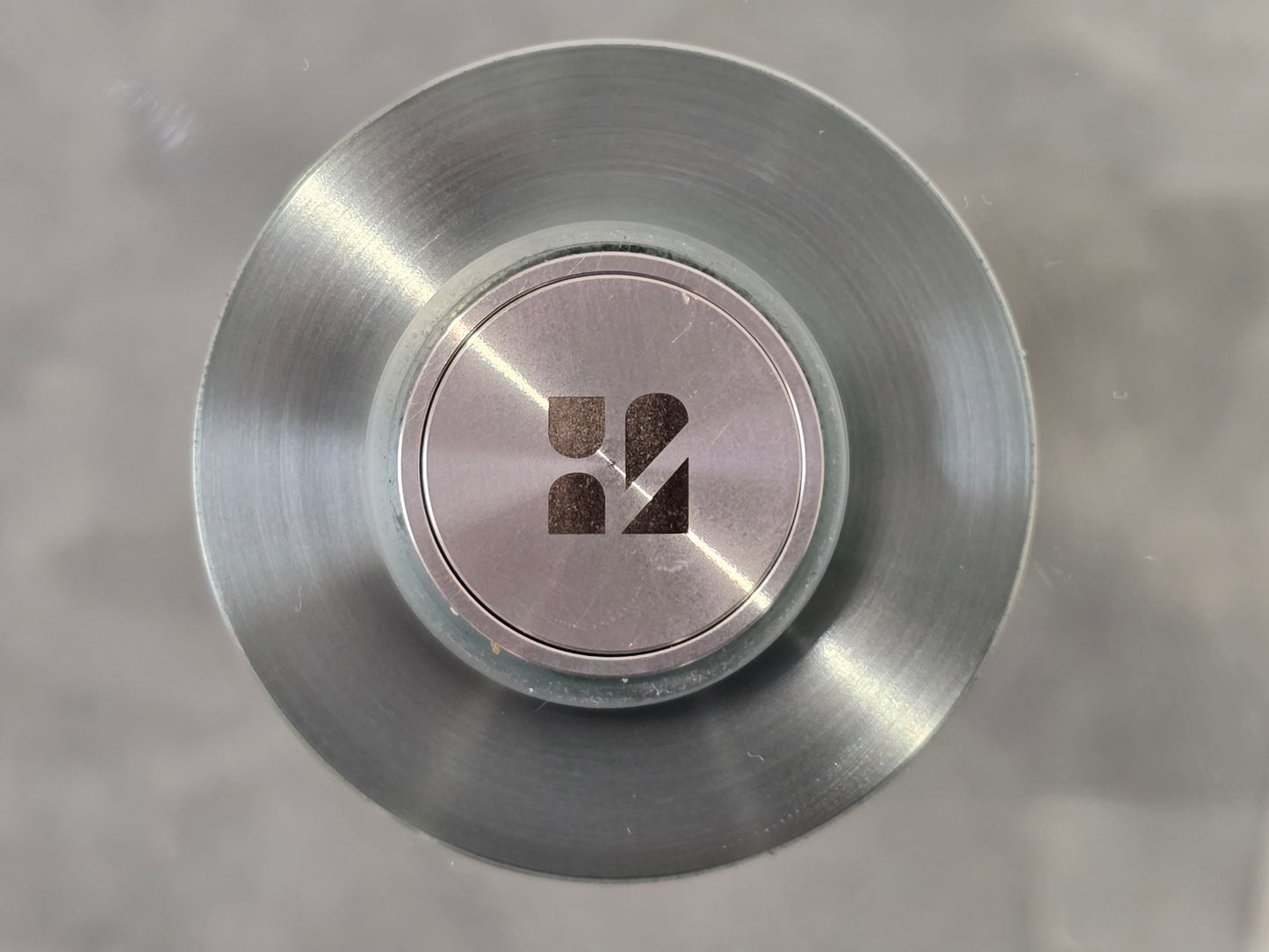 RONALD SCHMITT Beistelltisch Glas Metall K 425 Couchtisch höhenverstellbar