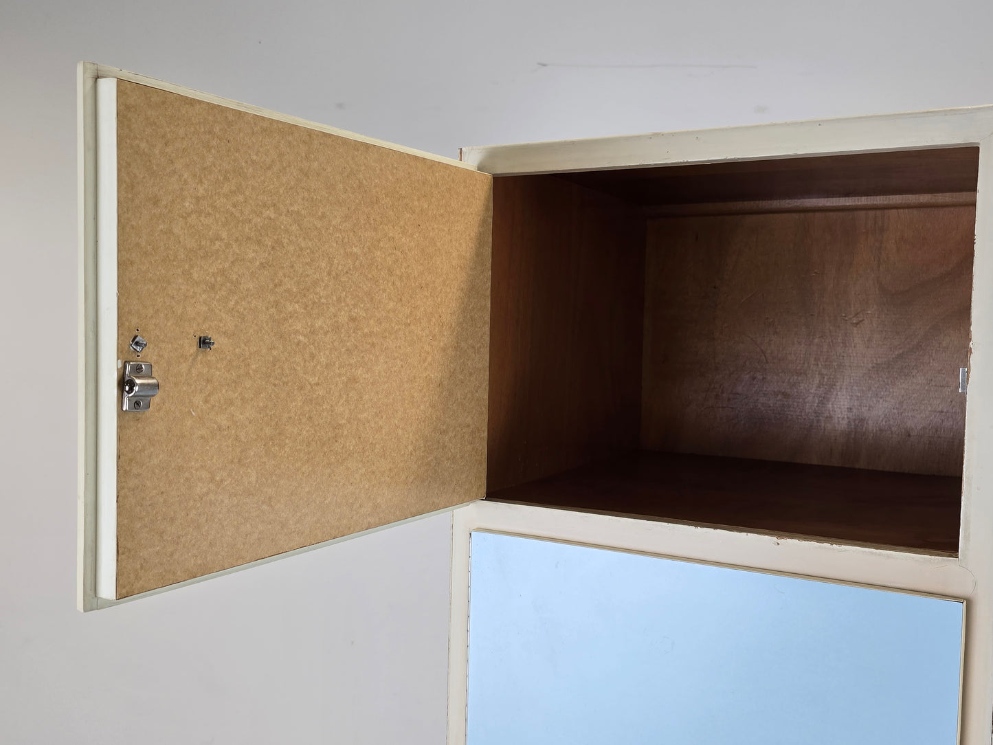 VINTAGE SCHRANK 60er Jahre Pastell Mid Century Resopal Küchenschrank Design