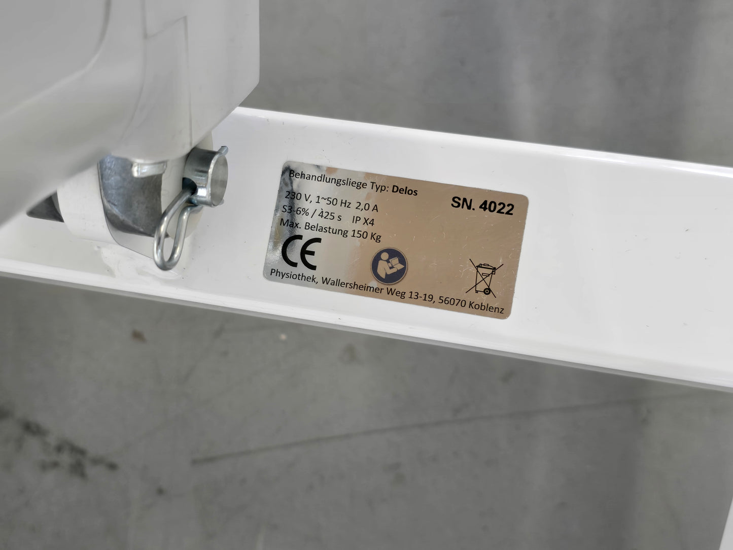 THERAPIELIEGE KANZLSPERGER Delos elektrisch Behandlungsliege Massagebank