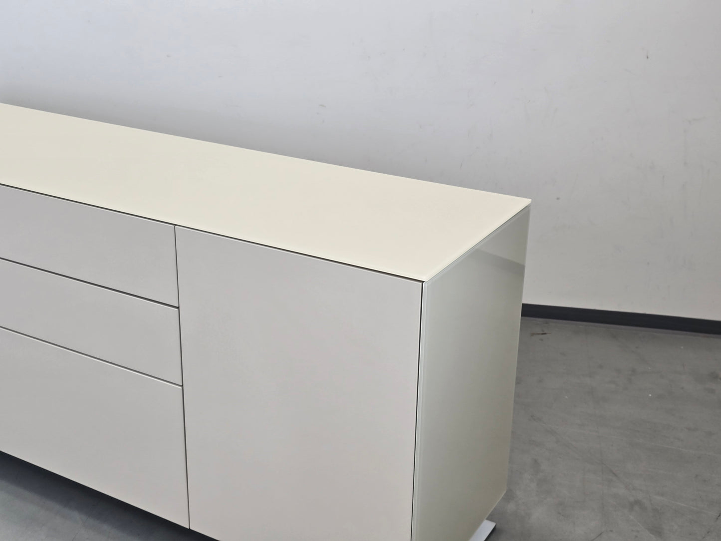 JOOP! SIDEBOARD Glas Beige Creme Kommode Anrichte Designer Tv Board Schrank