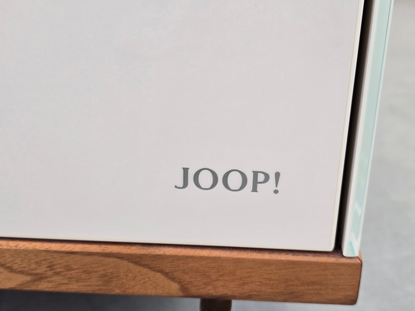 JOOP! LOWBOARD TV Board Schrank Sideboard Glas Weiß Nussbaum Kommode