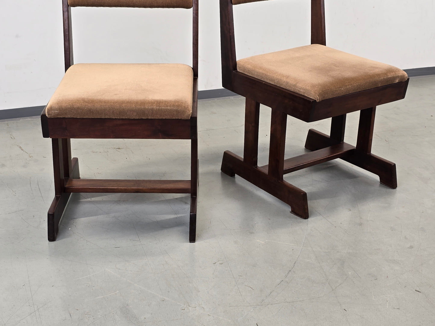BRUTALIST STUHL Mid Century Vintage Esszimmerstuhl Holz Samt Retro