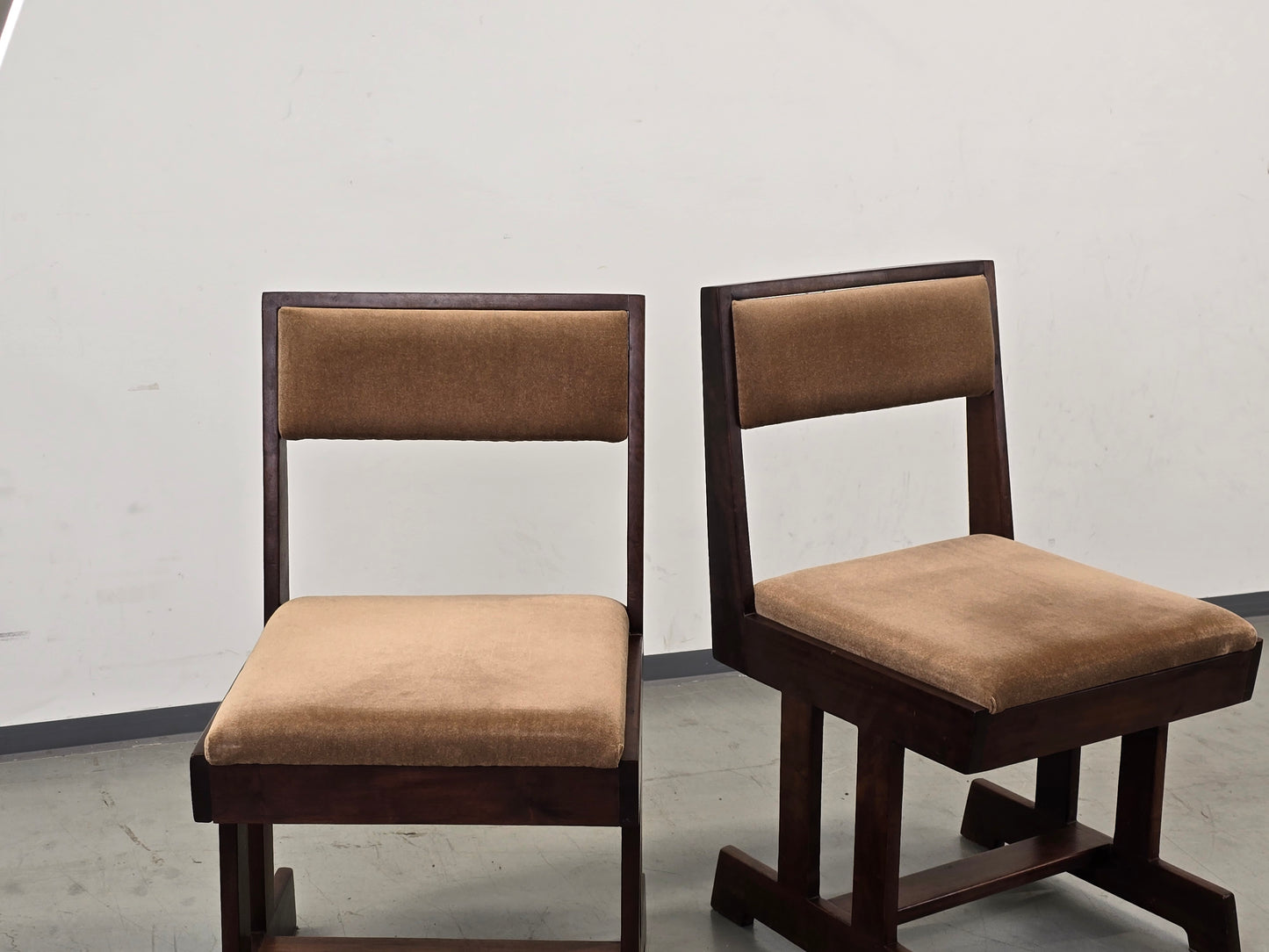 BRUTALIST STUHL Mid Century Vintage Esszimmerstuhl Holz Samt Retro