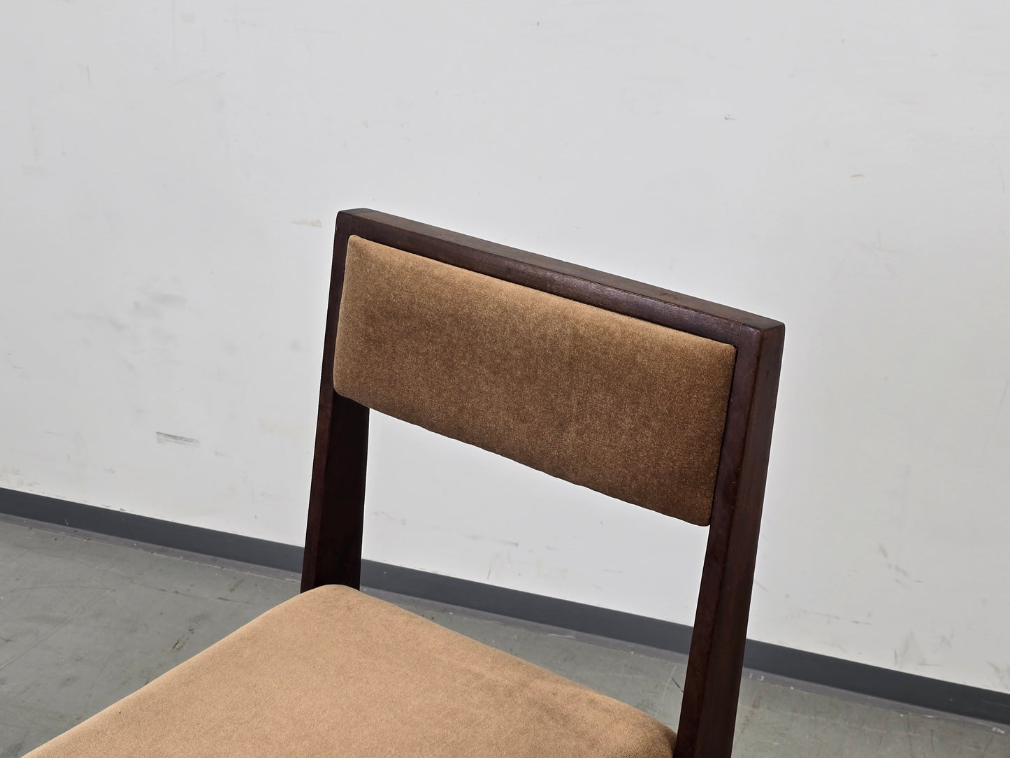 BRUTALIST STUHL Mid Century Vintage Esszimmerstuhl Holz Samt Retro