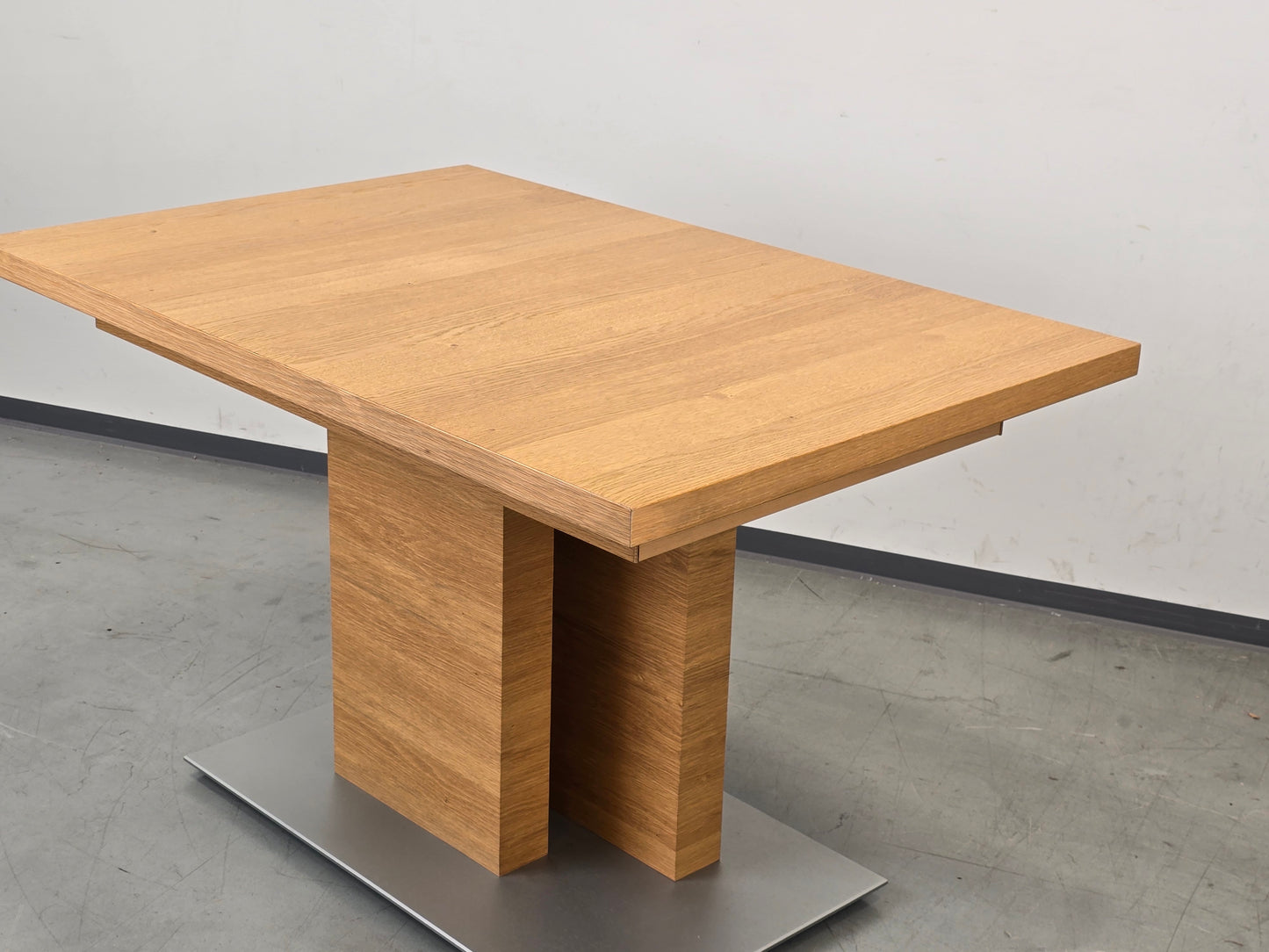 VARIANO ESSTISCH Eiche Ausziehbar Säulentisch Funktionstisch Edelstahl Modern