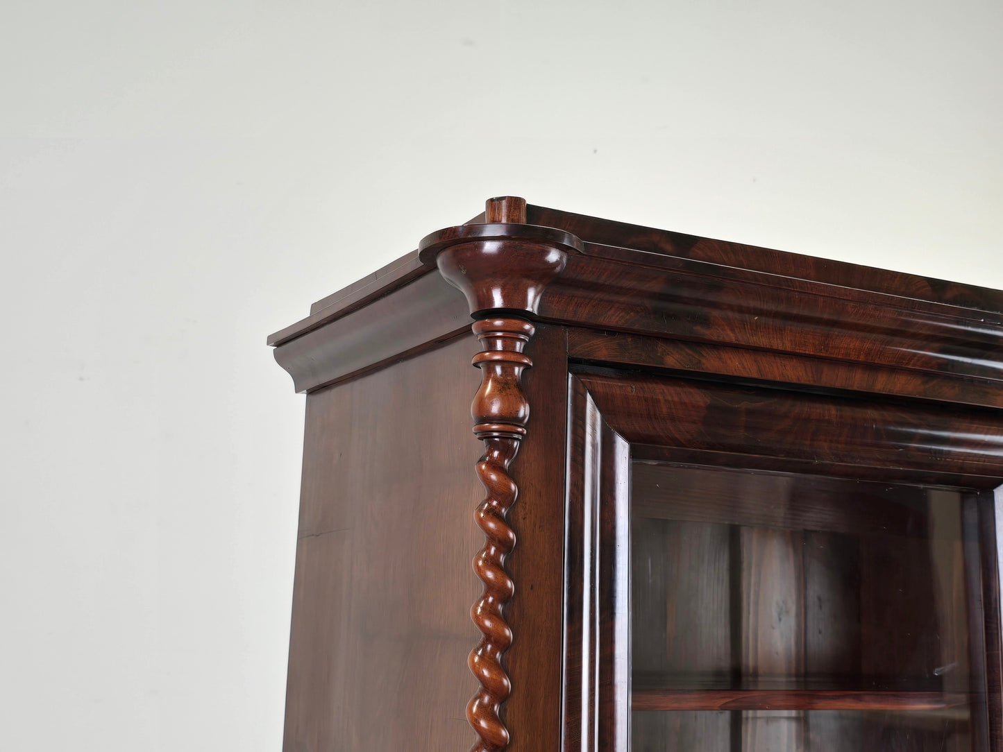 ANTIKE VITRINE Biedermeier Bücherschrank Mahagoni Schrank