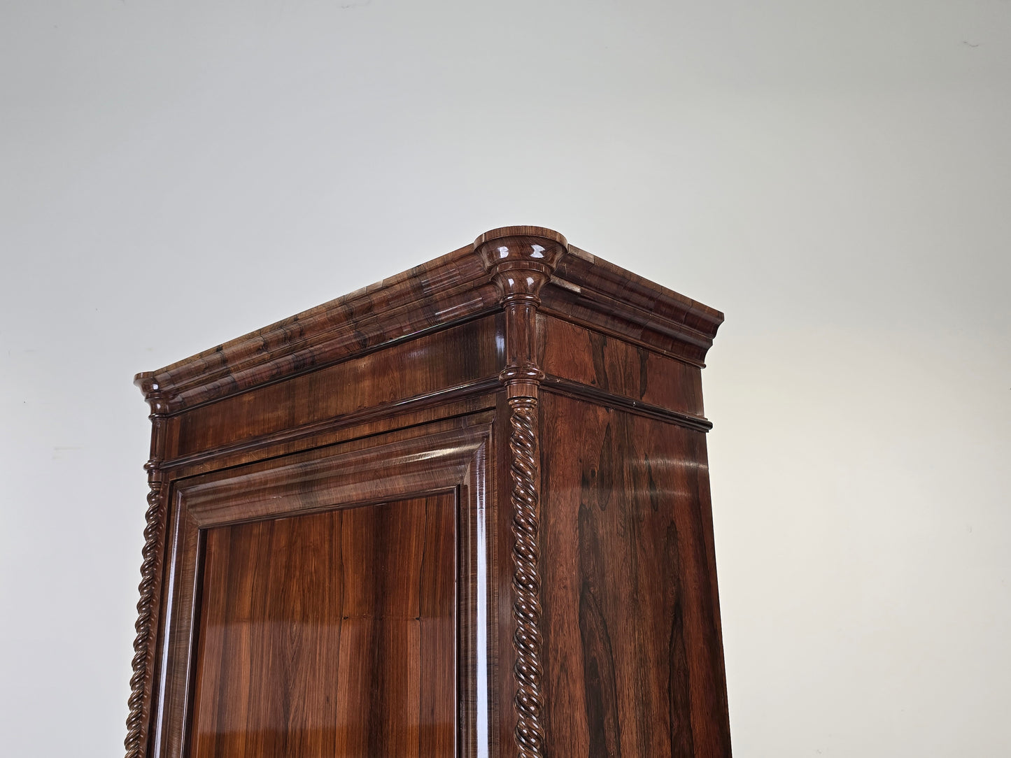 ANTIQUER SCHRANK Biedermeier Kleiderschrank Wäscheschrank Nussbaum Holz Antik