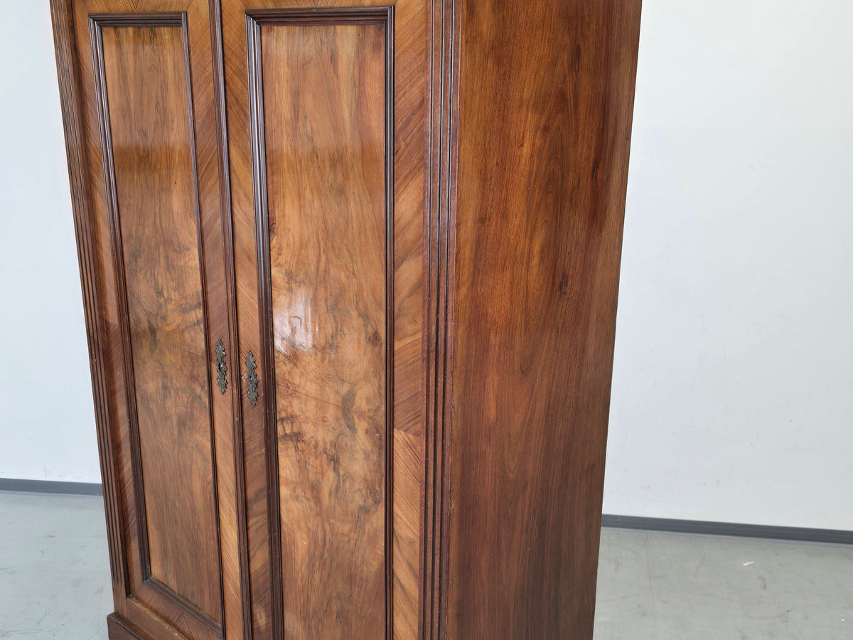 BIEDERMEIER SCHRANK Nussbaum Kleiderschrank Dielenschrank Antik Massiv