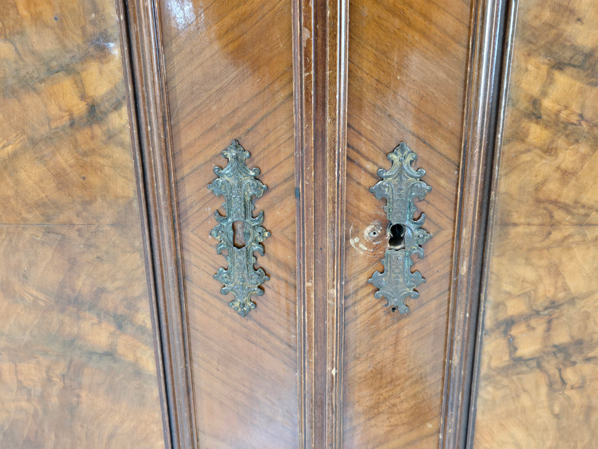 BIEDERMEIER SCHRANK Nussbaum Kleiderschrank Dielenschrank Antik Massiv