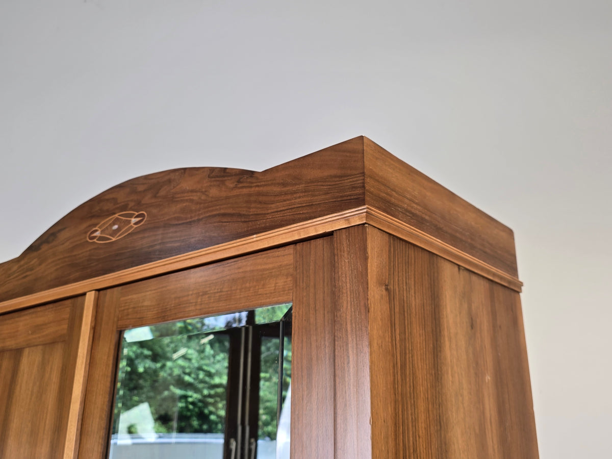 JUGENDSTIL KLEIDERSCHRANK Nussbaum Antik Spiegelschrank Intarsie 1920