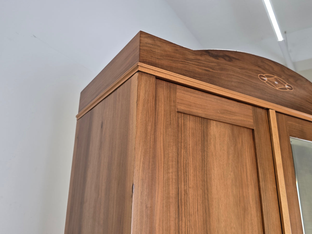 JUGENDSTIL KLEIDERSCHRANK Nussbaum Antik Spiegelschrank Intarsie 1920