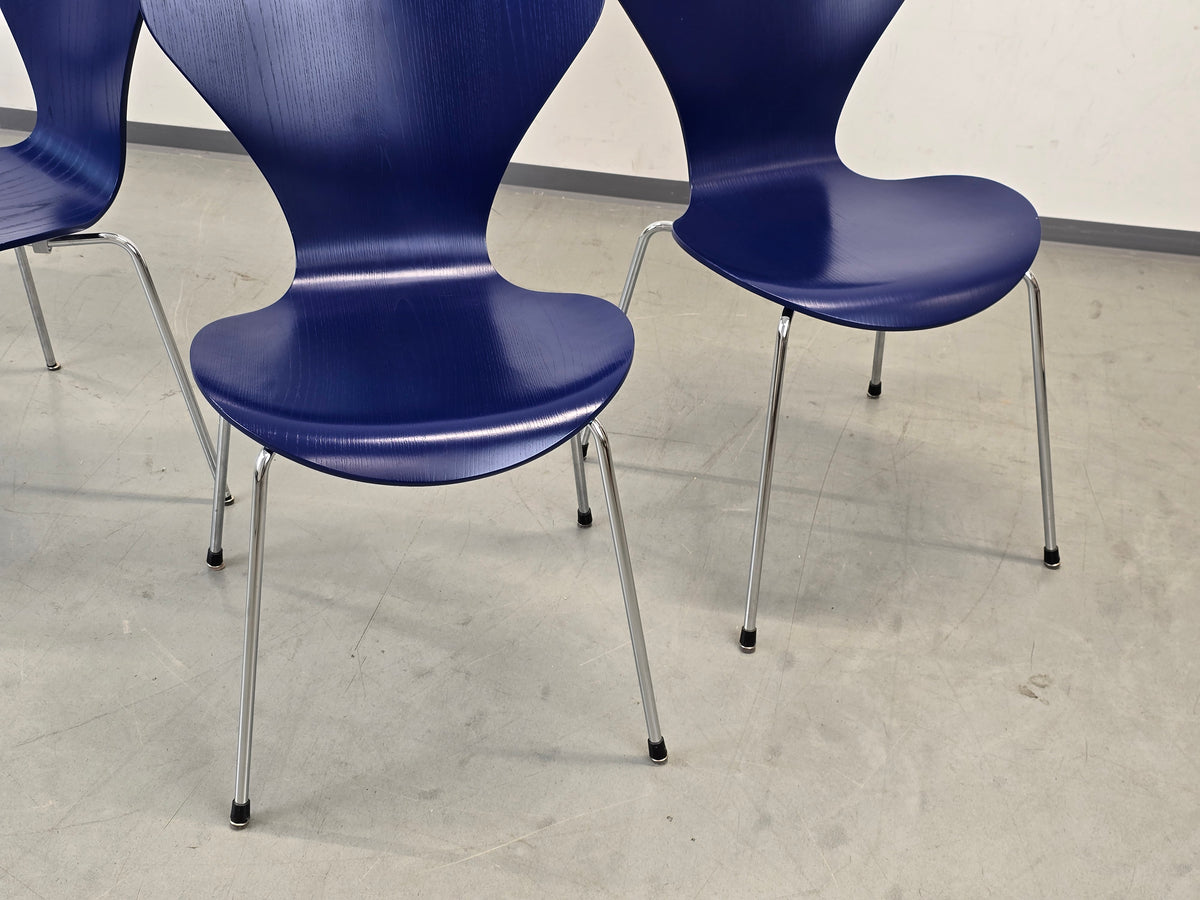 FRITZ HANSEN Serie 7 Stuhl Arne Jacobsen Blau 3107 Designer Stuhl