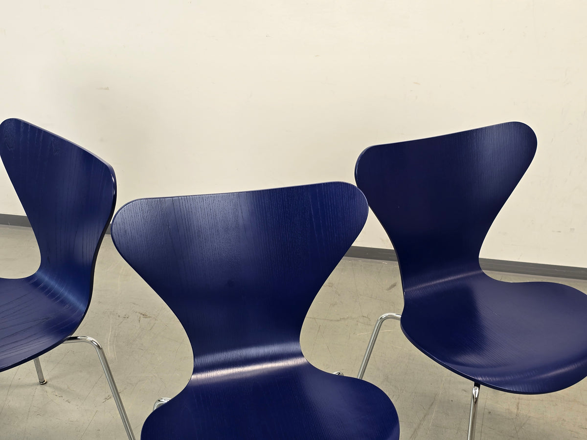 FRITZ HANSEN Serie 7 Stuhl Arne Jacobsen Blau 3107 Designer Stuhl