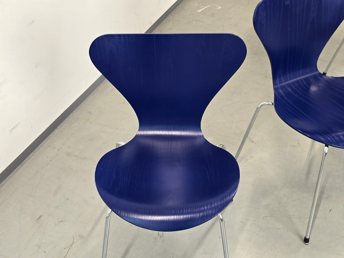 FRITZ HANSEN Serie 7 Stuhl Arne Jacobsen Blau 3107 Designer Stuhl