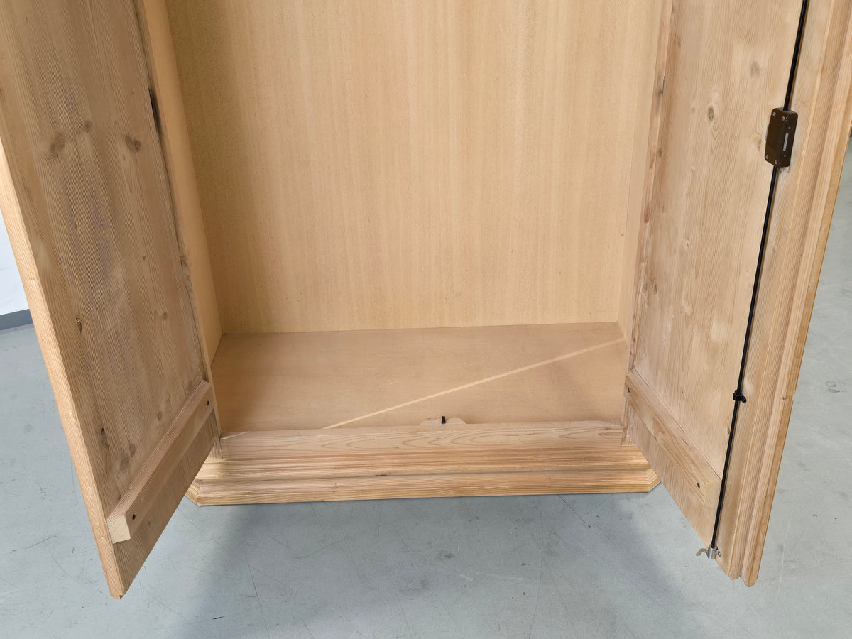 VOGLAUER SCHRANK Bauernschrank Anno Kleiderschrank Antik Holzschrank