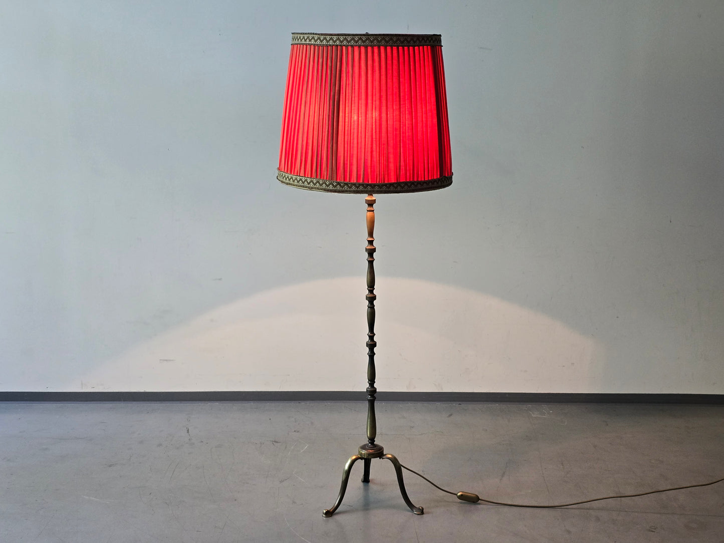 STEHLAMPE MESSING Vintage Mid Century Dreifuß Plissee Lampe 60er 70er Retro