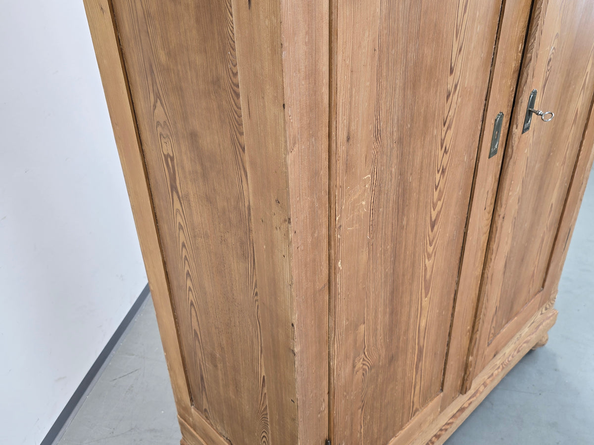 BAUERNSCHRANK WEICHHOLZ Antik Dielenschrank Schrank Biedermeier Kiefer