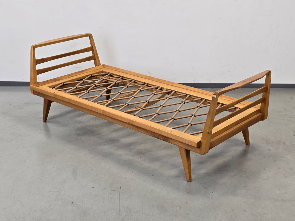 KNOLL ANTIMOTT SOFA Couch Holz Gestell Daybed Schlafsofa Vintage