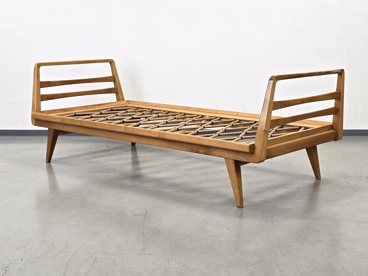 KNOLL ANTIMOTT SOFA Couch Holz Gestell Daybed Schlafsofa Vintage