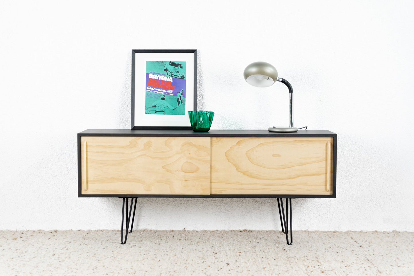 Sideboard Schwarz Holz Vintage Design Tv Kommode Schiebetüren Recyclingmaterial