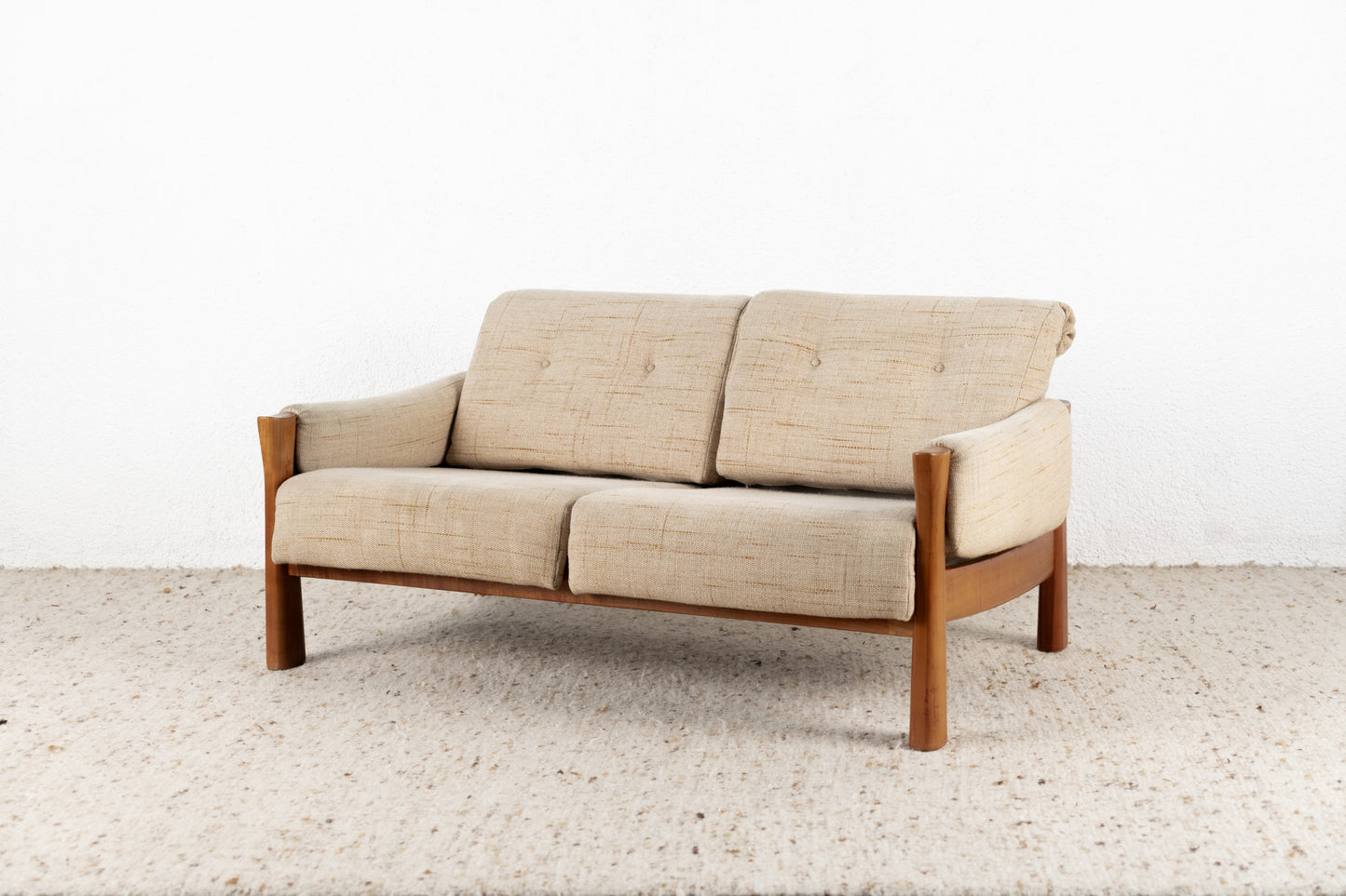 Vintage Sofa Couch Massivholz Beige Mid Century Zweisitzer