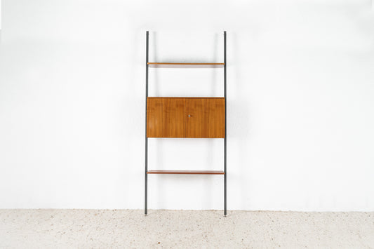 Mid Century Regal / Schrank Nuss