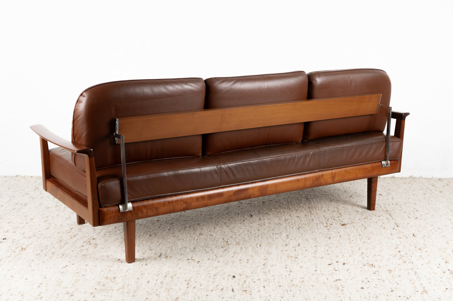Vintage Knoll Sofa Couch Schlafsofa Wilhelm Massivholz Leder Braun Mid Century Dreisitzer